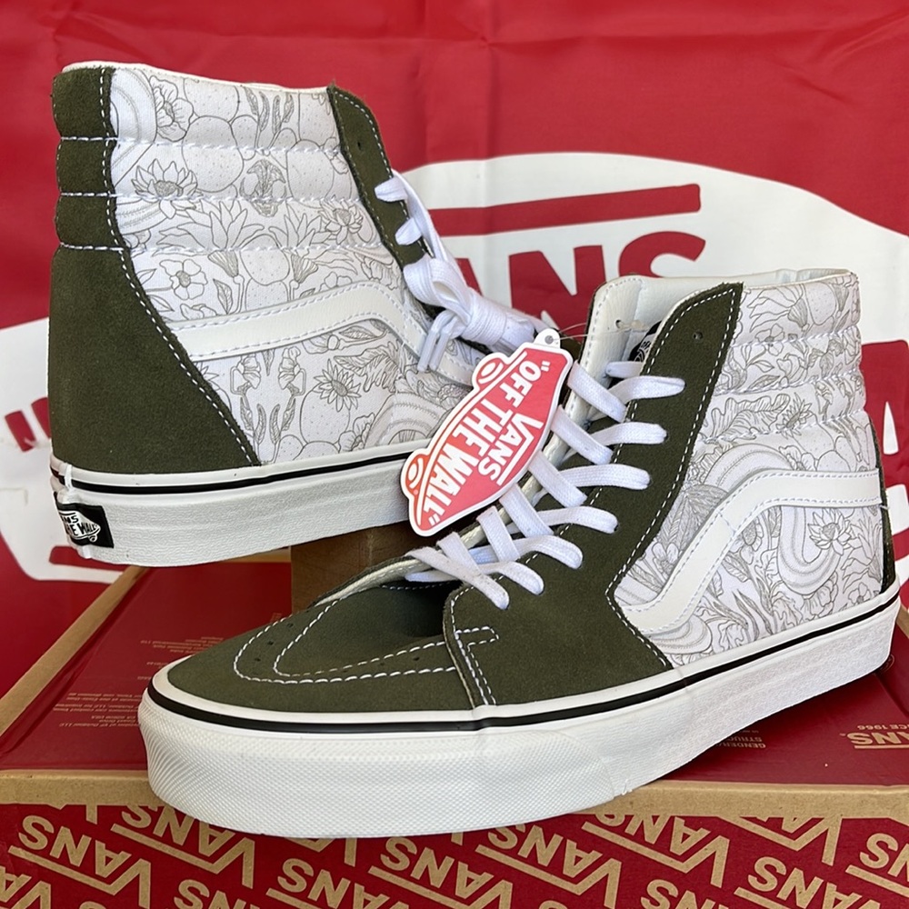 Vans Sk8-Hi
Desert Skulls Grape Leaf/
VNOA32QGRQV
Sneakers 
MENS